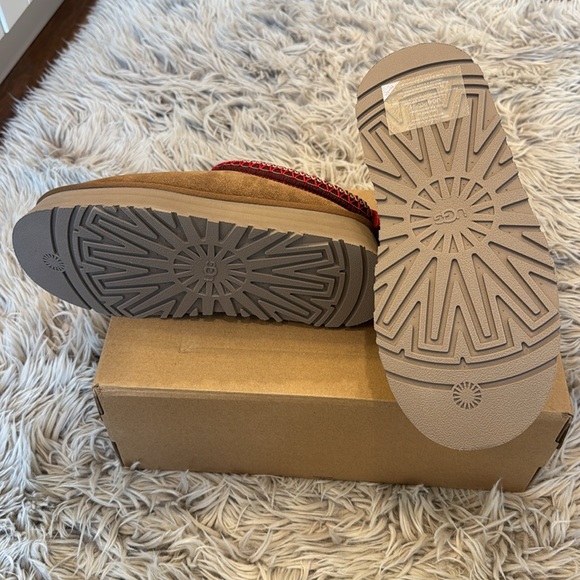 🌰 New UGG Tazz Platform Slipper Chestnut ( Women ) - Picture 3 of 4